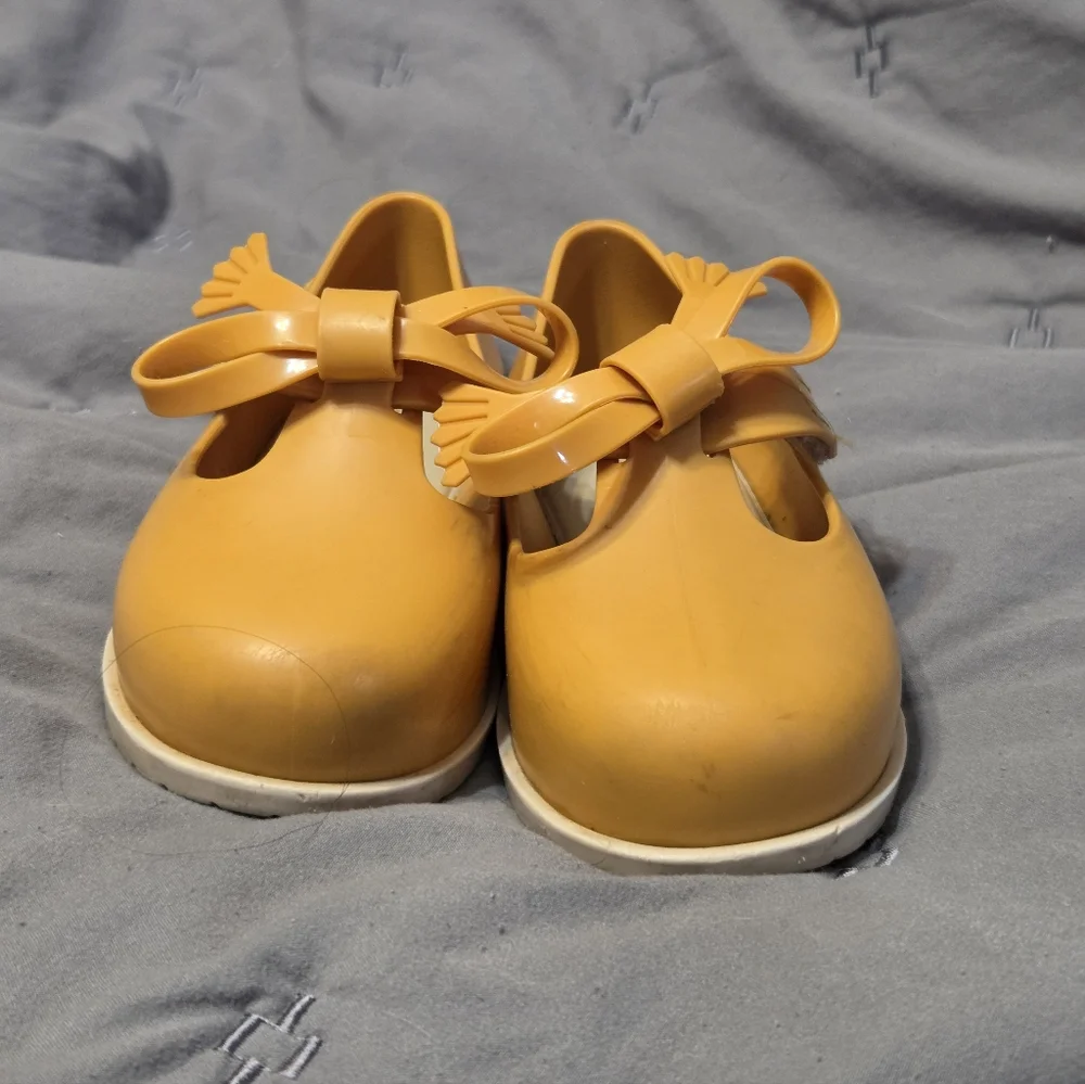 Mini Melissa Classic  Mary Jane (Toddler) sz 9 Mustard Yellow Preppy Boho